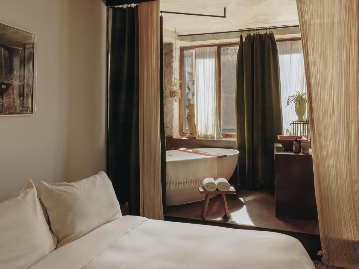 Mona Athens Hotel Buitenkant foto